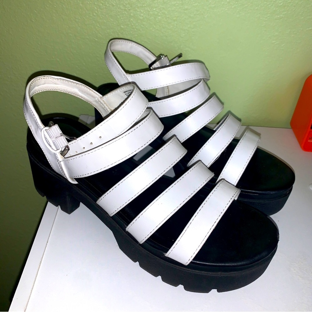 8 white and black chunky sandals